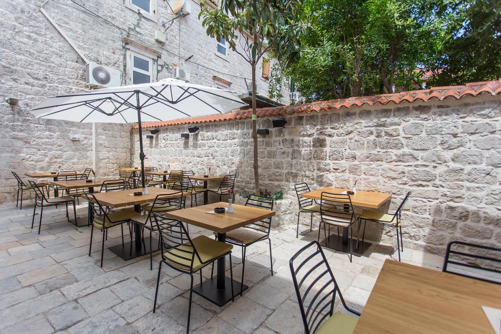 Bifora Heritage Hotel Trogir Exterior photo